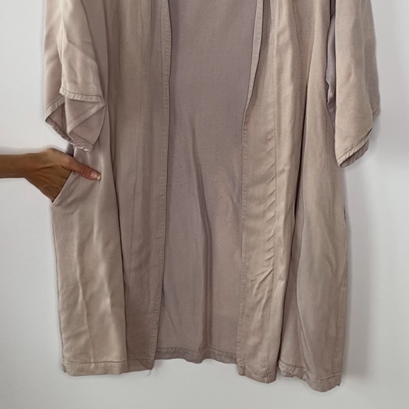 Long Kimono Vest - Picture 6 of 8